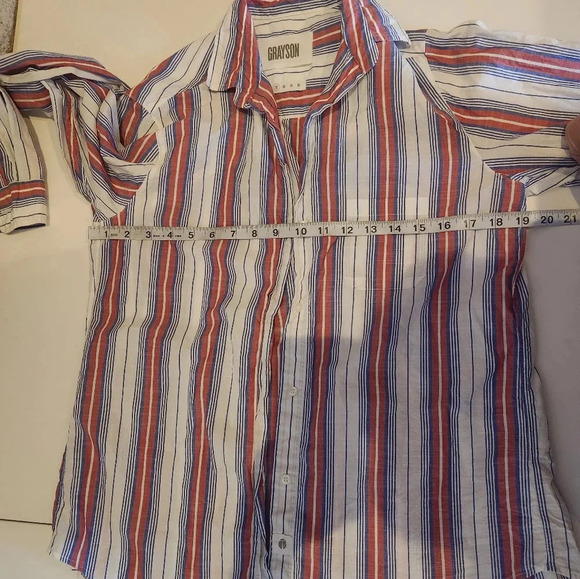 Grayson Button Down Shirt Womens Size 02. - Picture 6 of 7